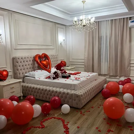 Luxury 007 * Tirana