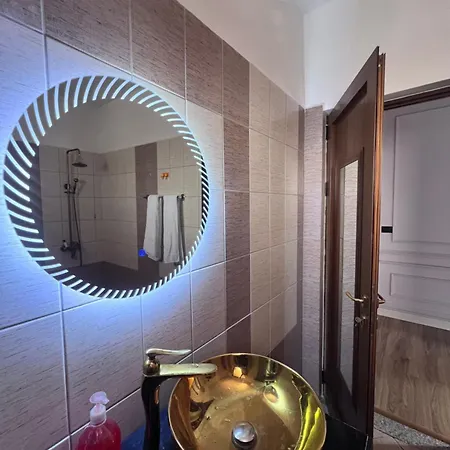 Vandrarhem Luxury 007 Tirana