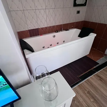 Luxury 007 Tirana