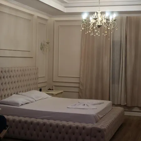 Luxury 007 Vandrarhem *