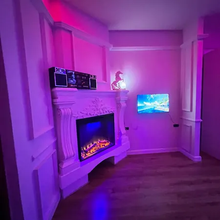 Хостел Luxury 007 *