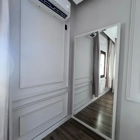 Luxury 007 Тирана